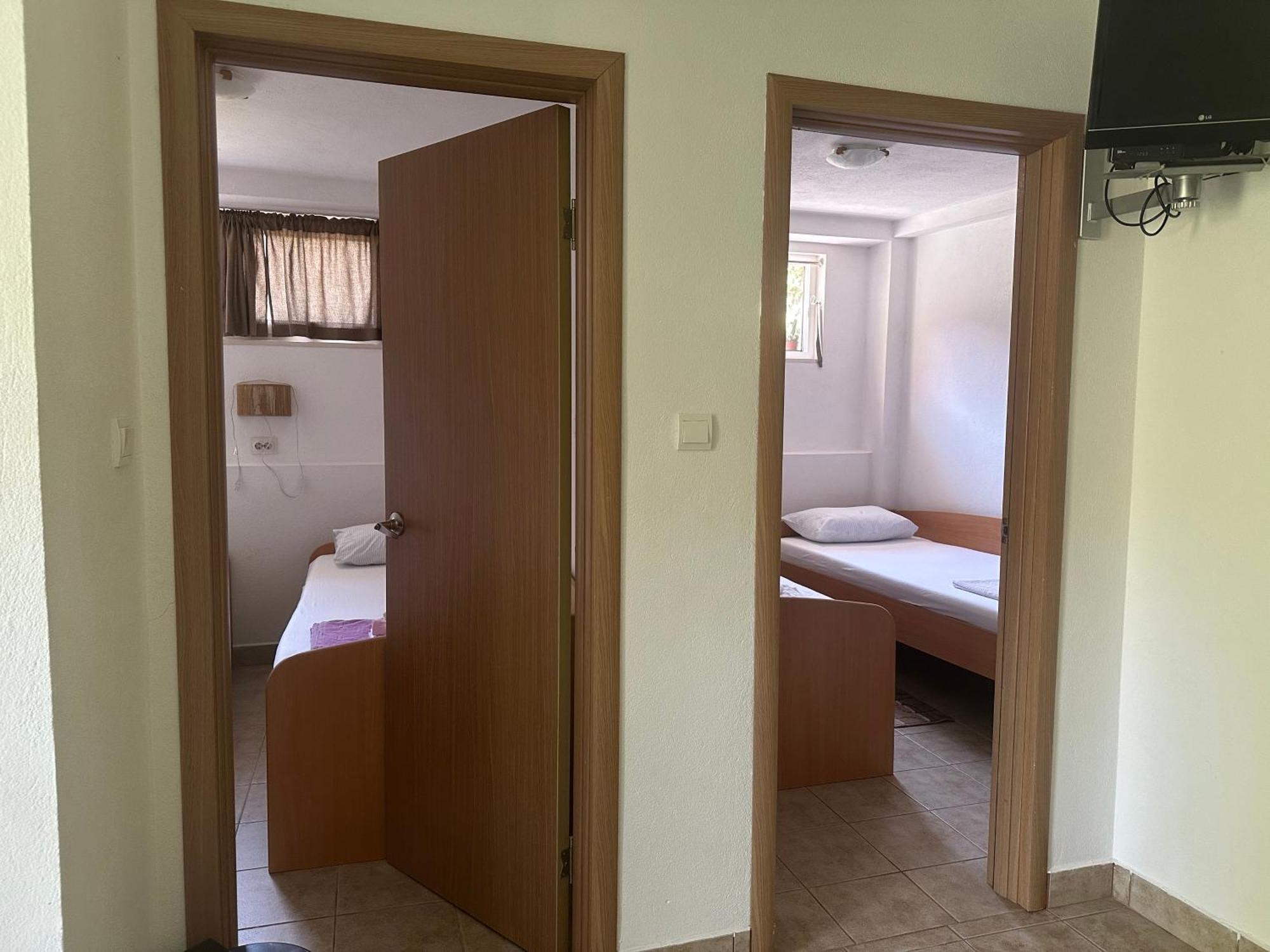 Apartments Suzana Herceg Novi Bagian luar foto