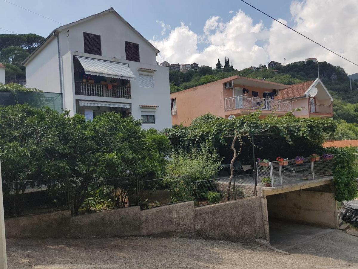 Apartments Suzana Herceg Novi Bagian luar foto